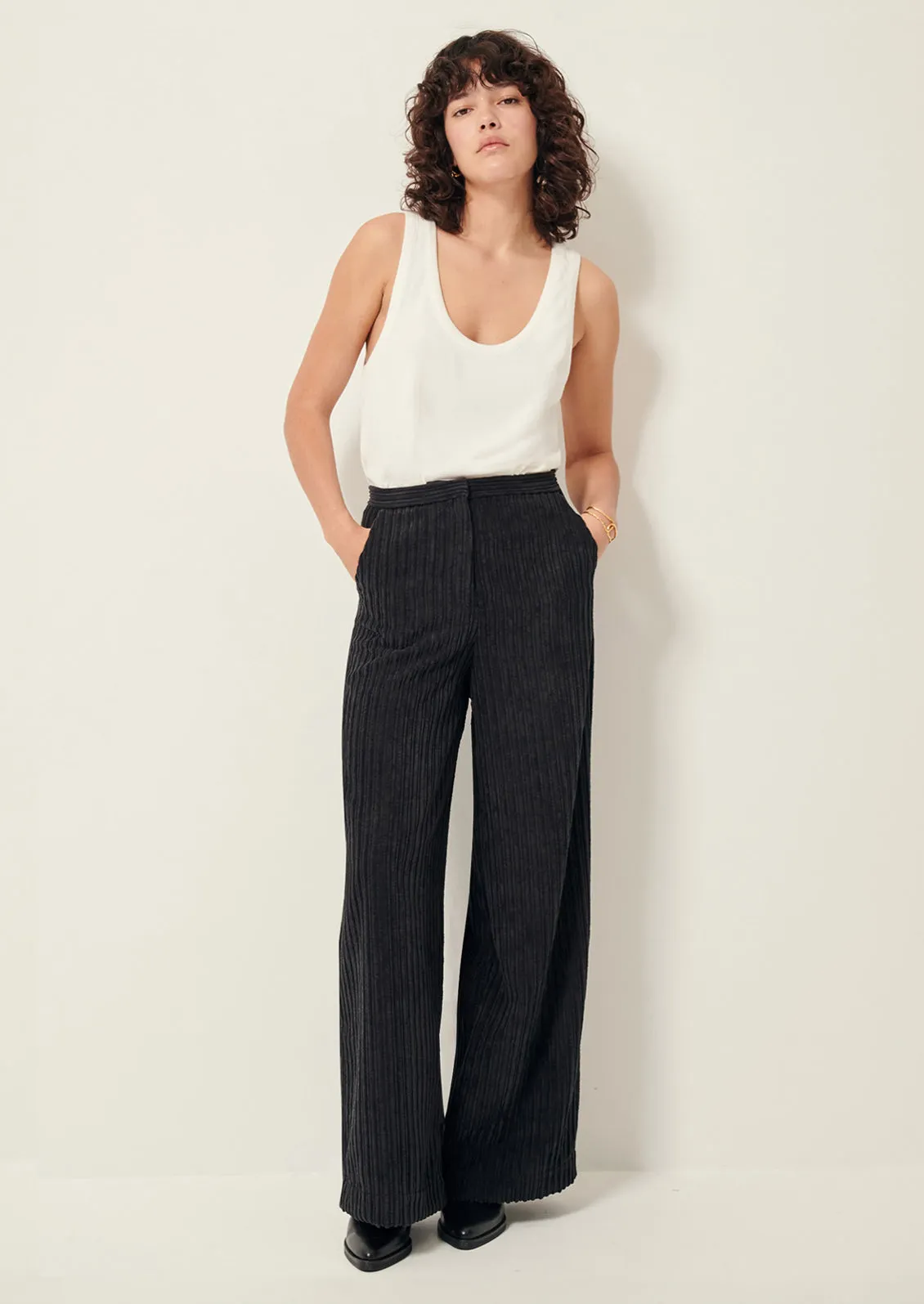 Cap East Corduroy Pant