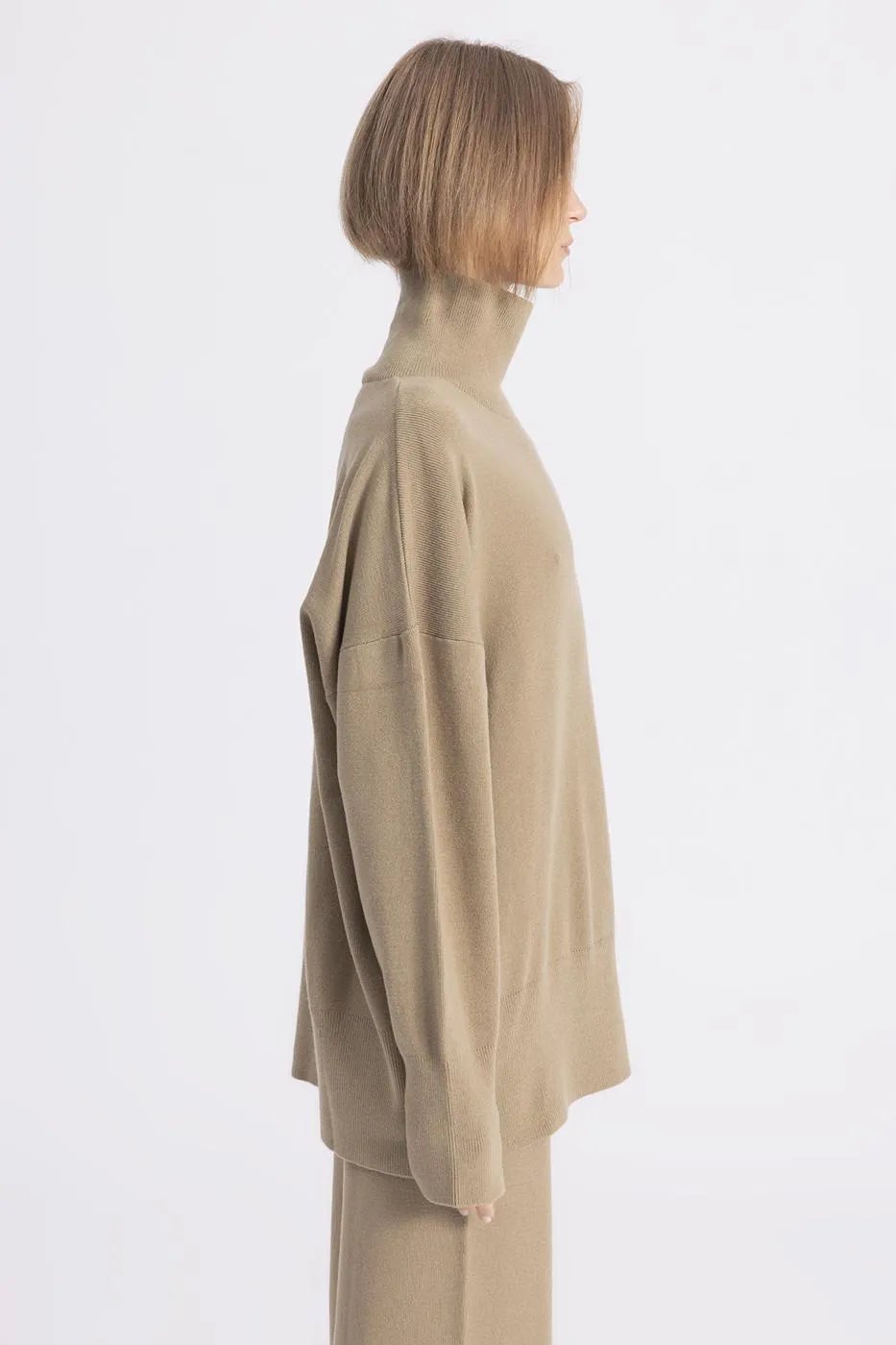 Green High Neck Ribbed Sweater