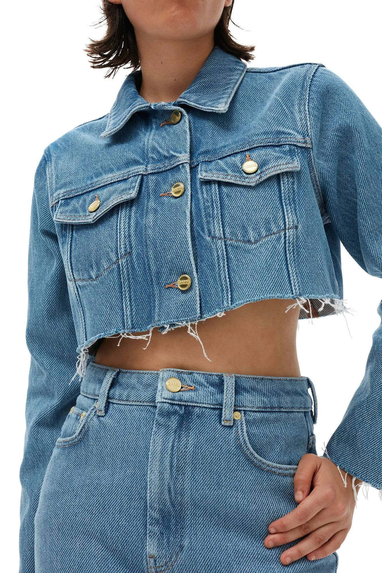 HEAVY DENIM CROPPED TRUCKER JACKET