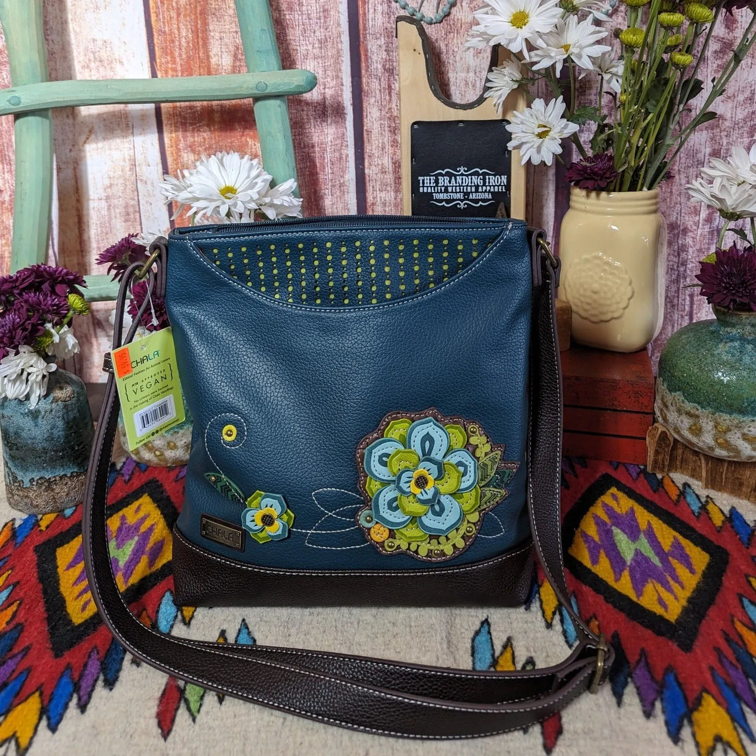 Sweet Messenger Side Tote by Chala 853FGN9/853SUC7