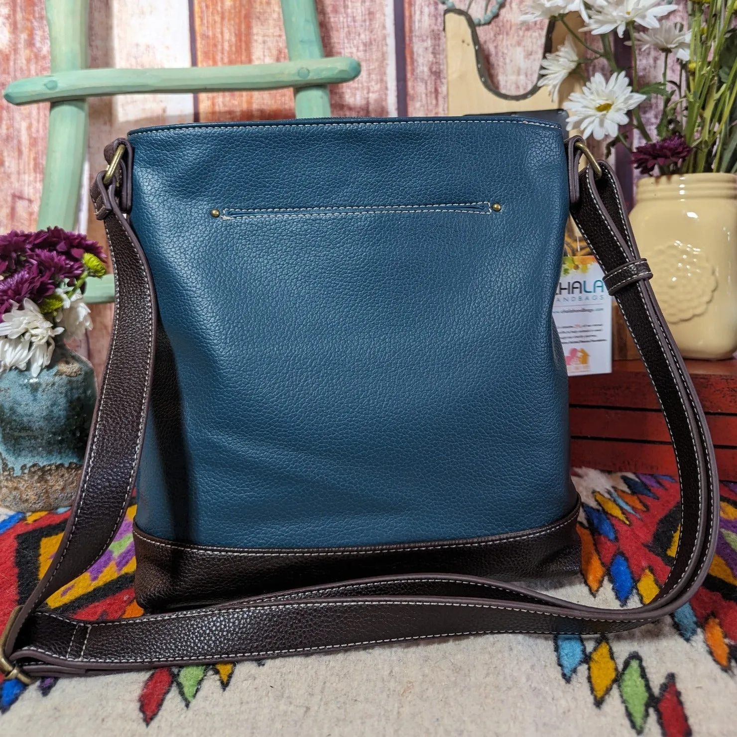 Sweet Messenger Side Tote by Chala 853FGN9/853SUC7