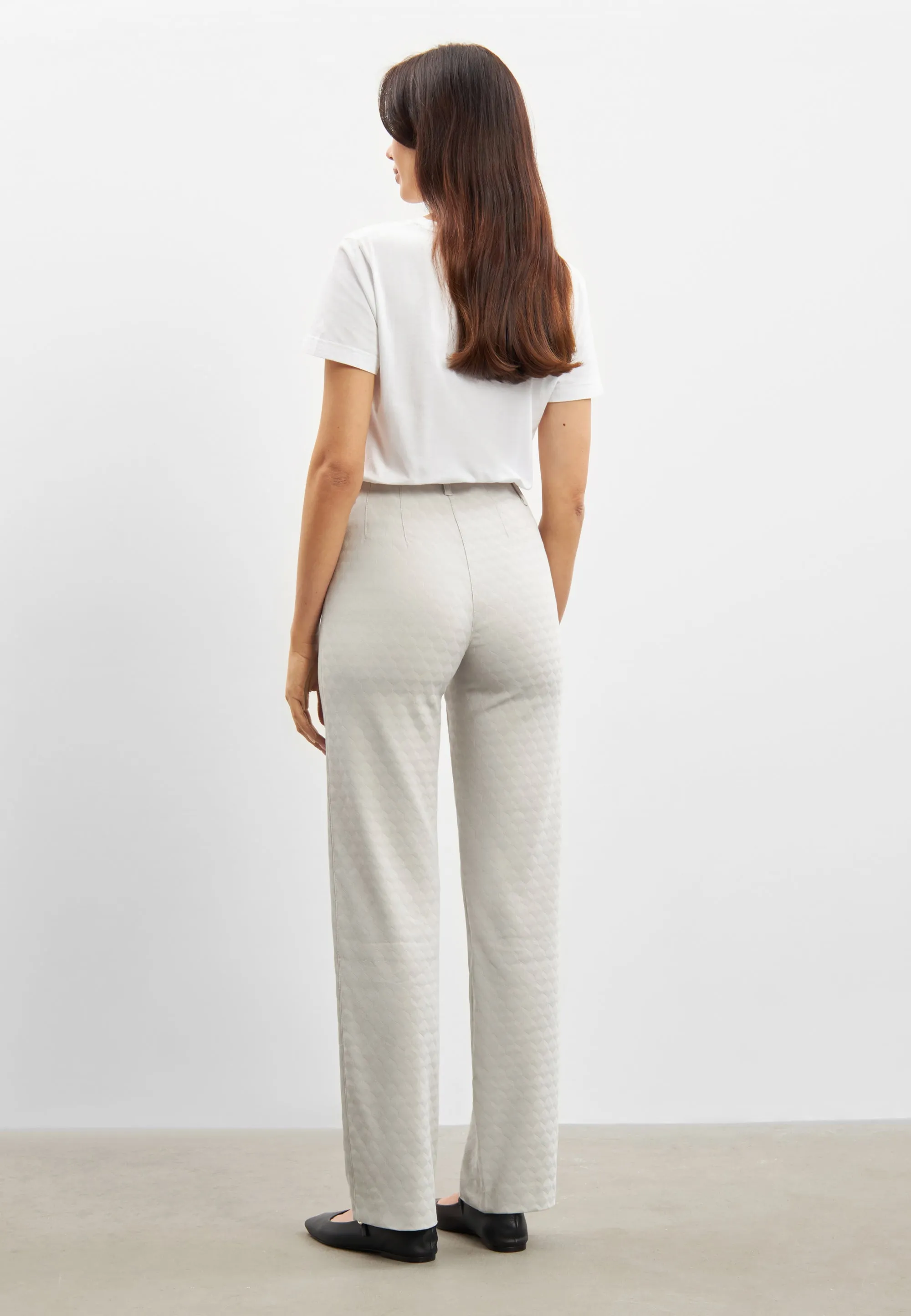 Tracy Straight - Medium Length - Grey Sand Jacquard