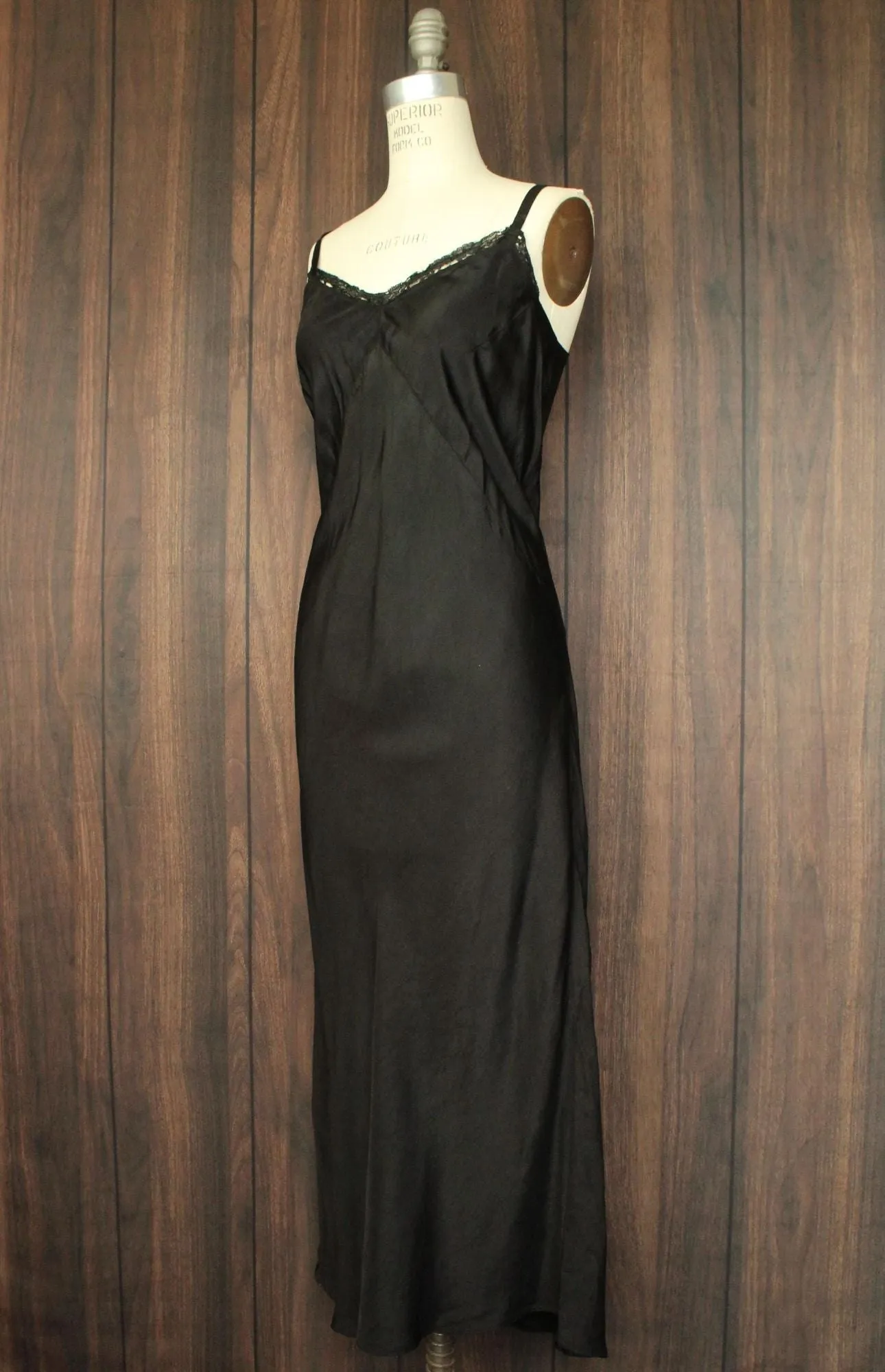 Vintage 1940s 1950s Volup Size Black Full Slip