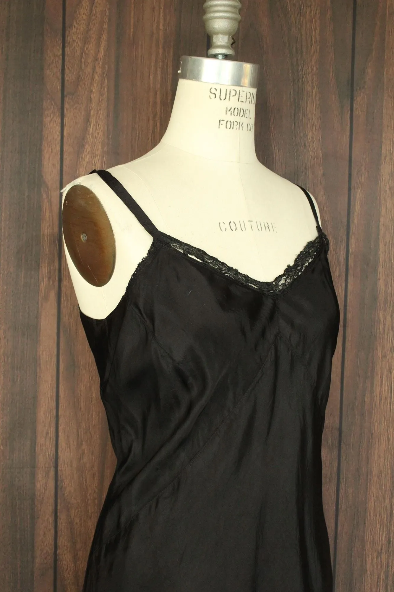 Vintage 1940s 1950s Volup Size Black Full Slip
