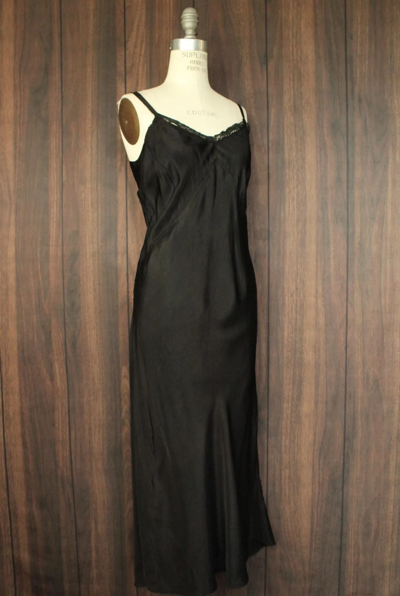 Vintage 1940s 1950s Volup Size Black Full Slip
