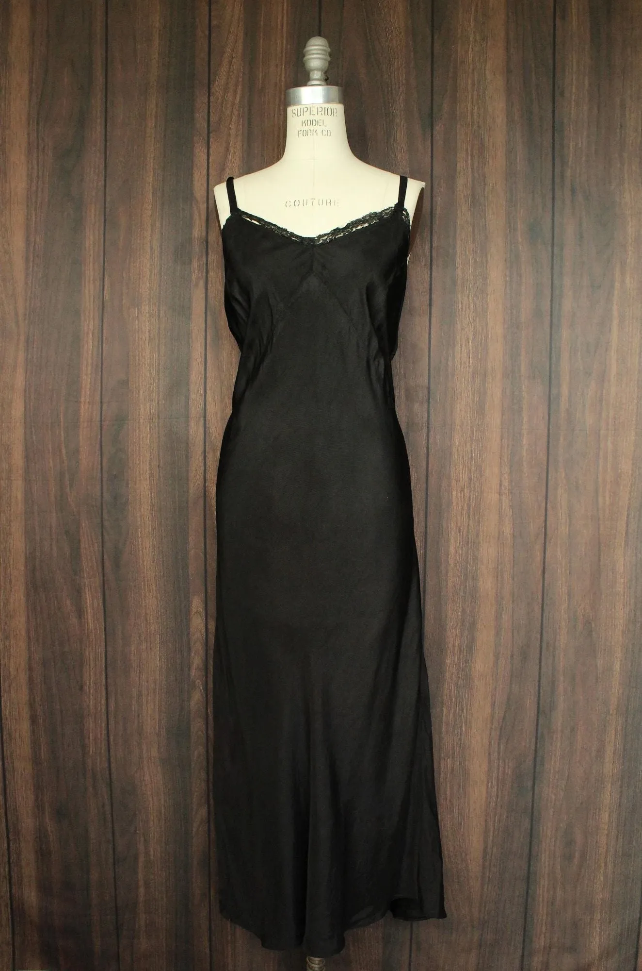 Vintage 1940s 1950s Volup Size Black Full Slip